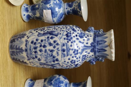 Three Chinese blue and white vases, tallest height 26cm